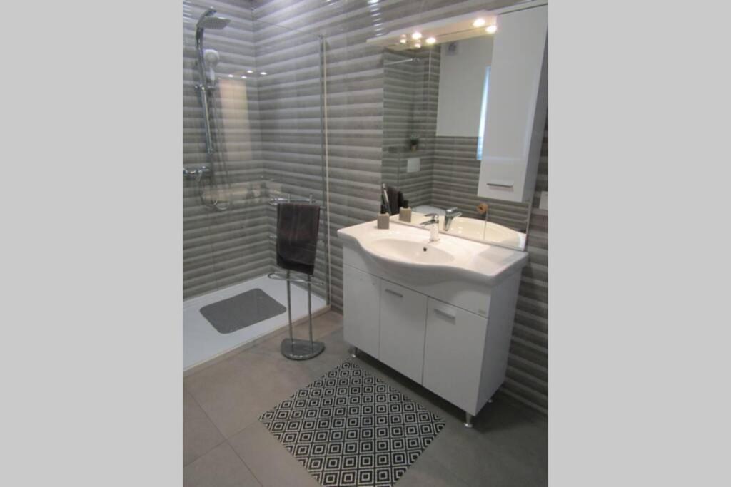 Apartman Megi & Studio Apartman Tomi - Self Check In Krapina Exterior photo