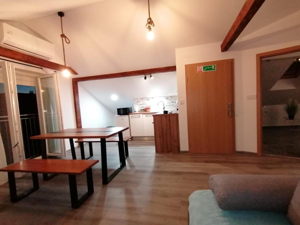 Apartman Megi & Studio Apartman Tomi - Self Check In Krapina Exterior photo